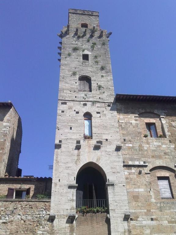 La Torre Useppi Apartment San Gimignano Exterior photo